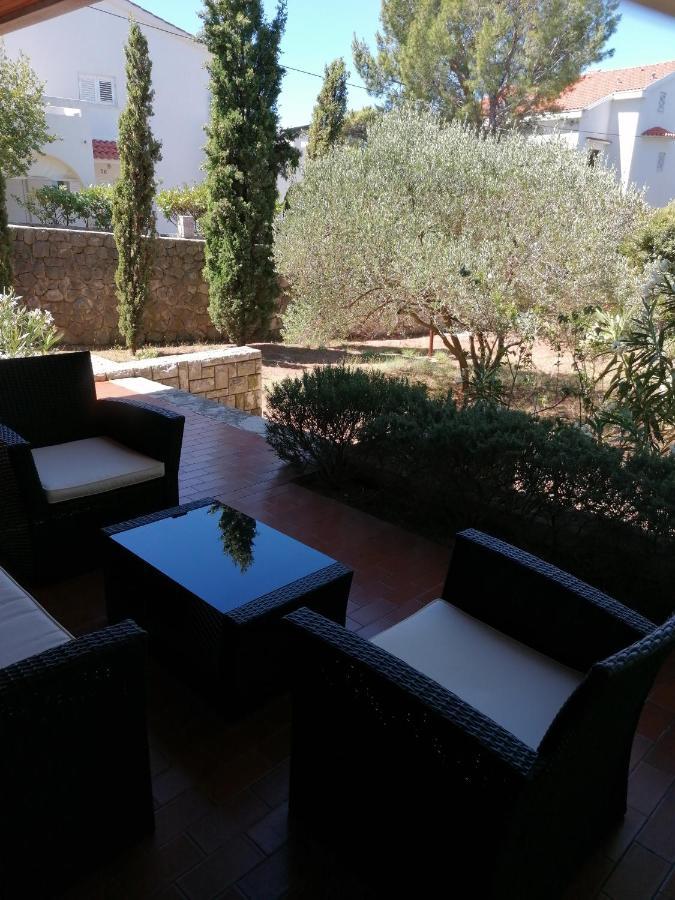 Guesthouse Butkovic Punat Exterior foto