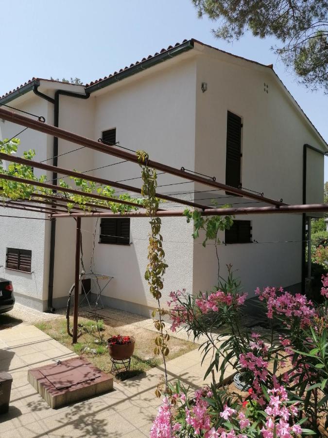 Guesthouse Butkovic Punat Exterior foto