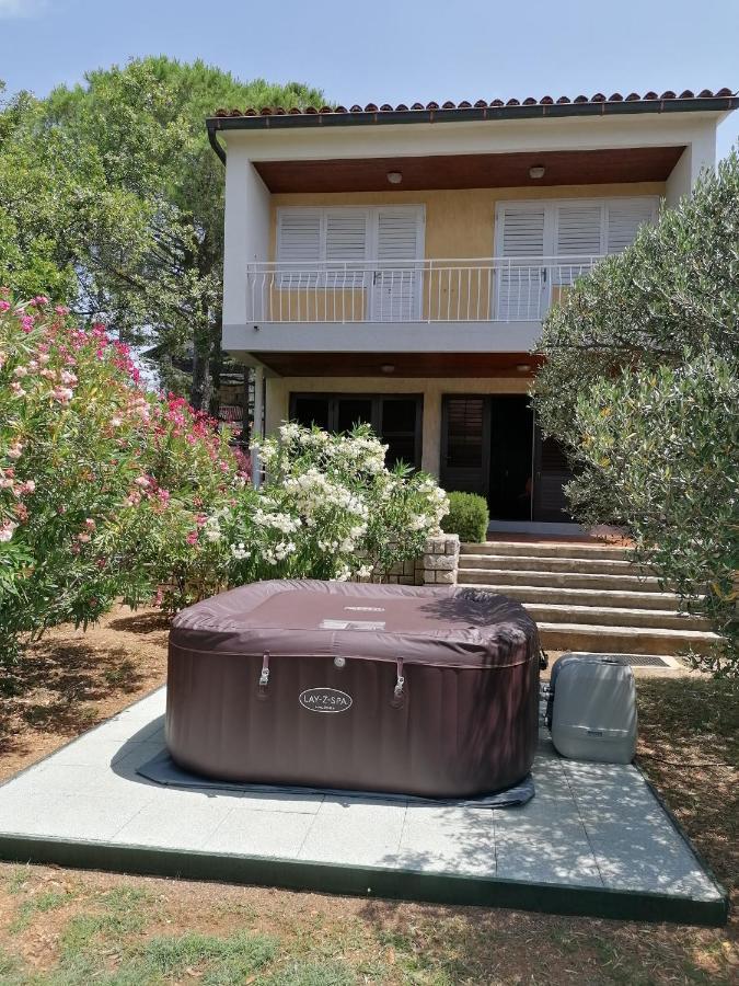 Guesthouse Butkovic Punat Exterior foto